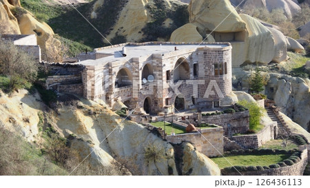 カッパドキア ウチヒサール 奇岩群 126436113