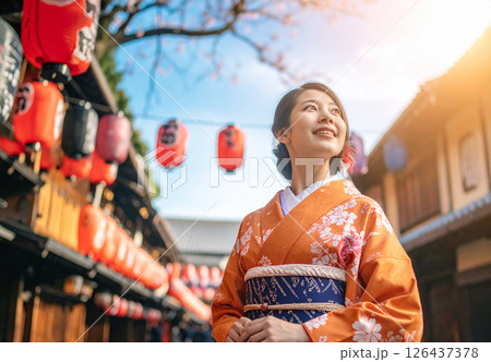 着物を着た女性 126437378