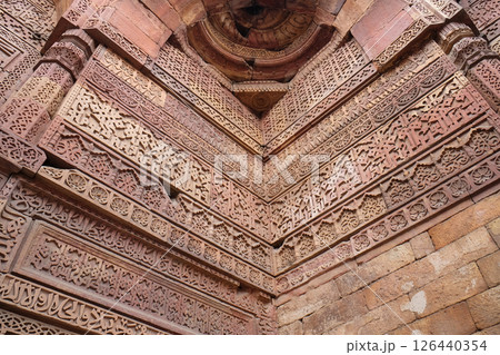 Stone carving on Qutab Minar, Delhi, India Stone carving on Qutab Minar, Delhi, India 126440354