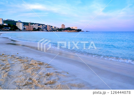 和歌山県白浜町の白良浜 126444078