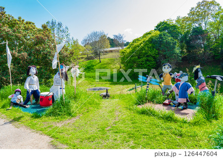 奈良県明日香村　国営飛鳥歴史公園　キトラ古墳周辺地区　のどかな田舎風景 126447604