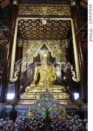 タイ・チェンマイ、ワット・パンタオの黄金仏 126447838