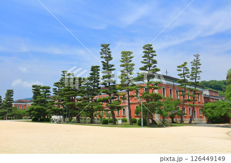 【広島県】晴天の海上自衛隊第1術科学校(旧海軍兵学校) 【広島県】晴天の海上自衛隊第1術科学校(旧海軍兵学校) 126449149