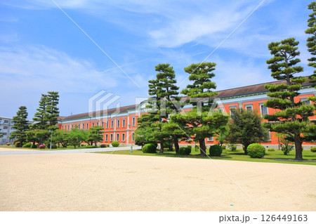 【広島県】晴天の海上自衛隊第1術科学校（旧海軍兵学校） 126449163