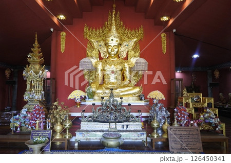 タイ・メーホンソン、スートンペーの寺院 タイ・メーホンソン、スートンペーの寺院 126450341