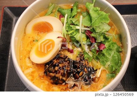日本式の担担麺 日本式の担担麺 126450569