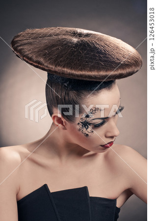 disc coiffure disc coiffure 126453018