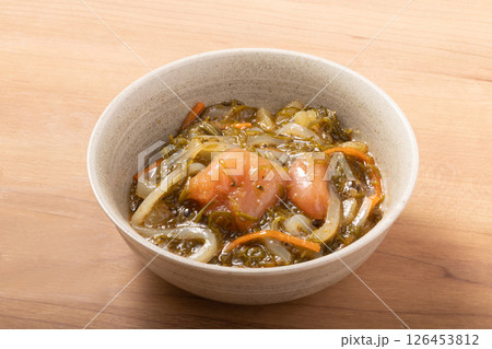 めんたい博多漬け (イカ刺し アカモク入り) めんたい博多漬け (イカ刺し アカモク入り) 126453812