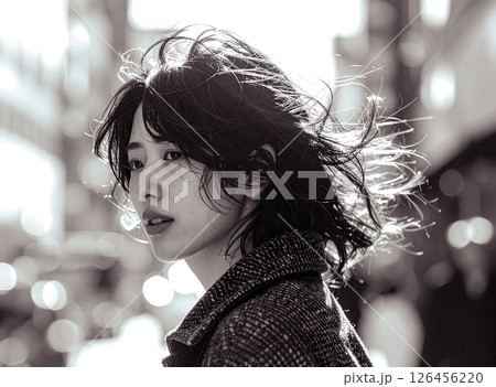 ストリートスナップ　女性　ポートレート 126456220
