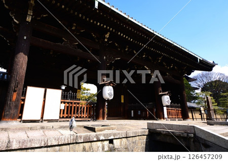 京都府　東寺・南大門（重要文化財） 京都市 南区 九条町　2022年2月 126457209
