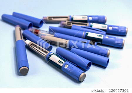 Insulin injection pen or insulin cartridge pen for diabetics and weight loss. Insulin injection pen or insulin cartridge pen for diabetics and weight loss. 126457302