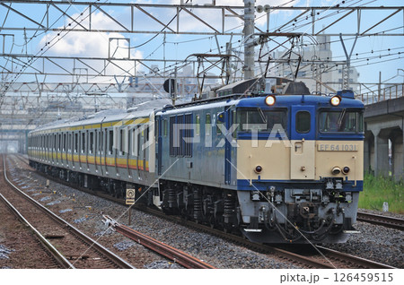 東海道本線 平塚 JR東日本 EF64-1031(長岡)+E233系8000番台 N3編成(中原) 東海道本線 平塚 JR東日本 EF64-1031(長岡)+E233系8000番台 N3編成(中原) 126459515