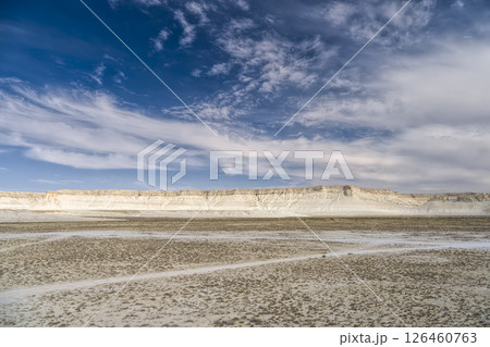 カザフスタン・マンギスタウ ボスジラ渓谷の断崖 / Bozhira, Kazakhstan カザフスタン・マンギスタウ ボスジラ渓谷の断崖 / Bozhira, Kazakhstan 126460763