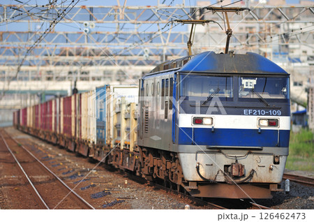 東海道本線　平塚　JR貨物　EF210-109（吹田） 126462473