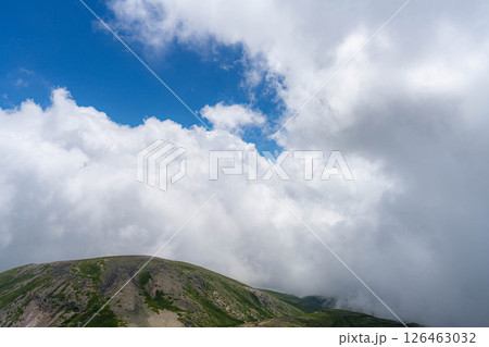 【夏山登山】夏の乗鞍岳の登山風景【長野県】 126463032