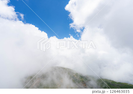 【夏山登山】夏の乗鞍岳の登山風景【長野県】 126463035