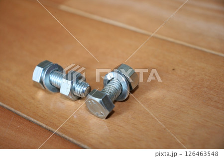 ボルトとナット ボルトとナット 126463548