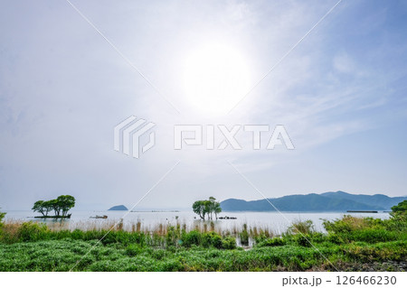 滋賀県の北びわ湖 126466230