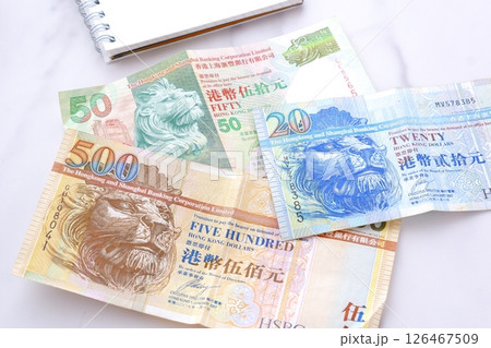 香港の通貨、香港ドル（HKD）の紙幣 126467509