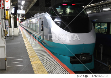 常磐線特急ひたち号（E657系フレッシュひたちカラー：緑色） 126468208