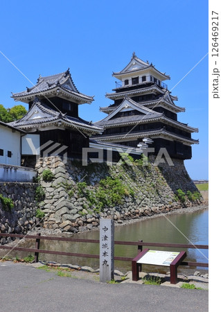 中津城の本丸天守と大鞁櫓、薬研堀(大分県中津市) 中津城の本丸天守と大鞁櫓、薬研堀(大分県中津市) 126469217