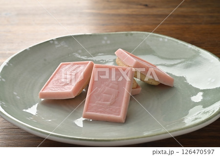 アルフォートミニチョコレートストロベリー 126470597