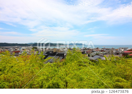 鎌倉・長谷寺見晴台からの由比ガ浜方面の眺望(神奈川県鎌倉市長谷3丁目) 鎌倉・長谷寺見晴台からの由比ガ浜方面の眺望(神奈川県鎌倉市長谷3丁目) 126473876