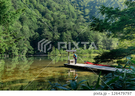 <長野>上高地の絶景 穗髙神社奥宮 <長野>上高地の絶景 穗髙神社奥宮 126479797