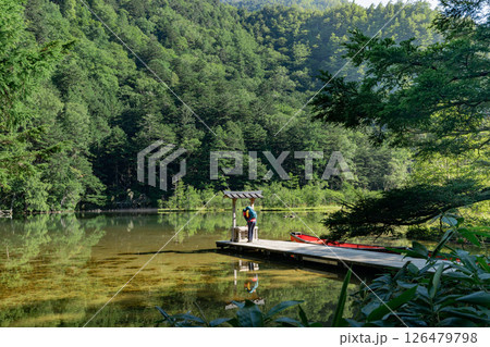 <長野>上高地の絶景 穗髙神社奥宮 <長野>上高地の絶景 穗髙神社奥宮 126479798