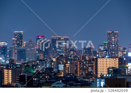 大阪　弁天町駅周辺からの大阪の街並み夜景 126482039