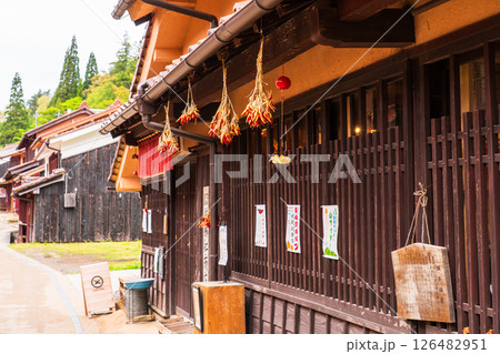 《岡山県》吹屋ふるさと村・赤い町並み 《岡山県》吹屋ふるさと村・赤い町並み 126482951