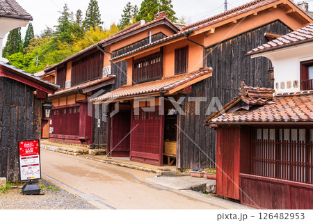 《岡山県》吹屋ふるさと村・赤い町並み 126482953