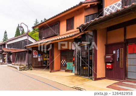 《岡山県》吹屋ふるさと村・赤い町並み 《岡山県》吹屋ふるさと村・赤い町並み 126482958