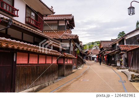 《岡山県》吹屋ふるさと村・赤い町並み 《岡山県》吹屋ふるさと村・赤い町並み 126482961