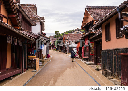 《岡山県》吹屋ふるさと村・赤い町並み 《岡山県》吹屋ふるさと村・赤い町並み 126482966