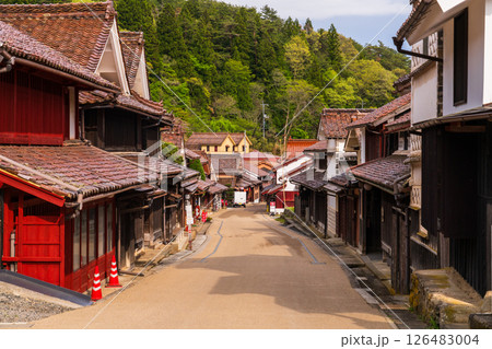 《岡山県》吹屋ふるさと村・赤い町並み 126483004