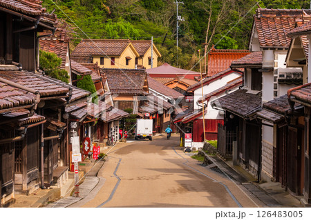 《岡山県》吹屋ふるさと村・赤い町並み 《岡山県》吹屋ふるさと村・赤い町並み 126483005