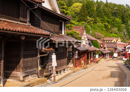 《岡山県》吹屋ふるさと村・赤い町並み 《岡山県》吹屋ふるさと村・赤い町並み 126483008