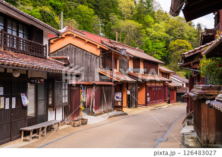 《岡山県》吹屋ふるさと村・赤い町並み 《岡山県》吹屋ふるさと村・赤い町並み 126483027