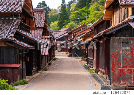《岡山県》吹屋ふるさと村・赤い町並み 《岡山県》吹屋ふるさと村・赤い町並み 126483074