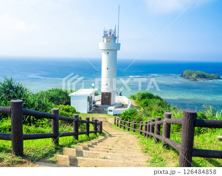 平久保崎灯台（沖縄県石垣市） 126484858