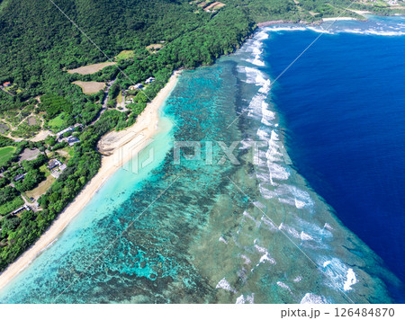 石垣島・米原海岸（沖縄県石垣市） 126484870
