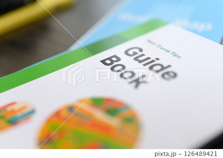観光のガイドブック 126489421