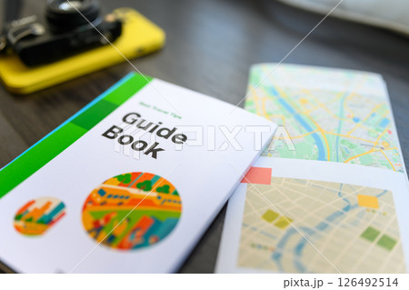 観光のガイドブック 126492514