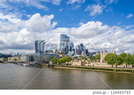 diverse architecture of london city center view from afar diverse architecture of london city center view from afar 126493793