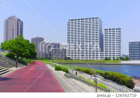 東京都荒川区千住汐入大橋周辺2025年5月 126502710
