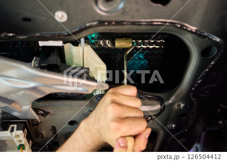 Step-by-step Car Door Sound Deadening Panel Installation Process for Your Vehicle 126504412