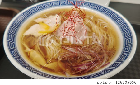 おいしいラーメン　きれいなスープ　きれい 126505656