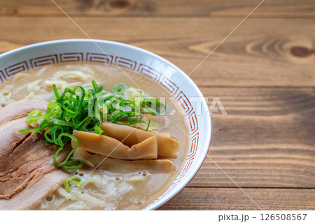 濃厚な鶏白湯ラーメン 濃厚な鶏白湯ラーメン 126508567