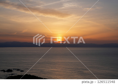 高知県土佐市のヴィラ・サントリーニから見た太平洋のご来光 高知県土佐市のヴィラ・サントリーニから見た太平洋のご来光 126511548